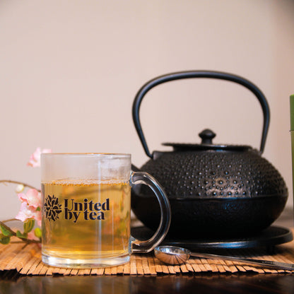 Große gusseiserne Teekanne – "Kyusu" (1,5 Liter)